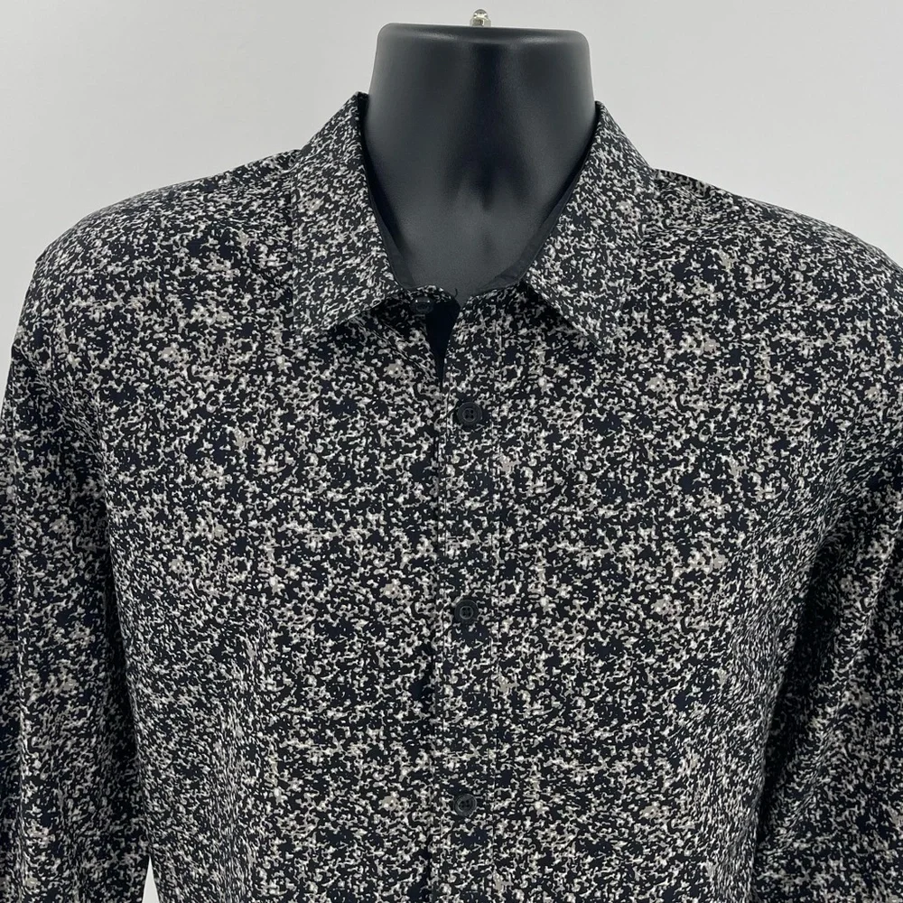 Guess Button-Down Slim Fit Shirt Size XS Black & White Speckled Granite Men’s XL